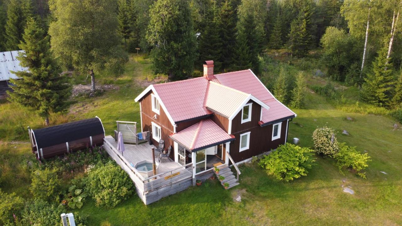 Cozy Forest Cabin With Amazing Mountain View Torsby Bagian luar foto